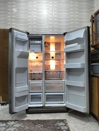 للبيع ثلاجة نوع سامسونج أكبر حجم ماخذهه بمليون و600 عطلهه تفصل السعر 2...