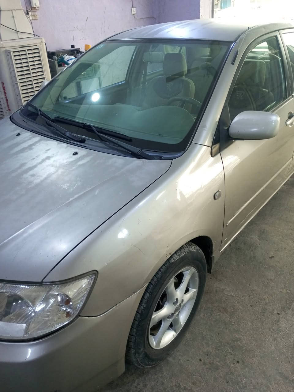 السلام عليكم 
كورلا بيكاتشو موديل 2007 
محرك 1800 رقم بغداد انكليزي
بأسمي تبريد ثلج وتدفئة كلة شغال
 بيهة صبغ باب خلفي وداير جاملغ
السيارة جاردة مكاني واسط السعر 92 وبيهة مجال
الرقم *********** .....
