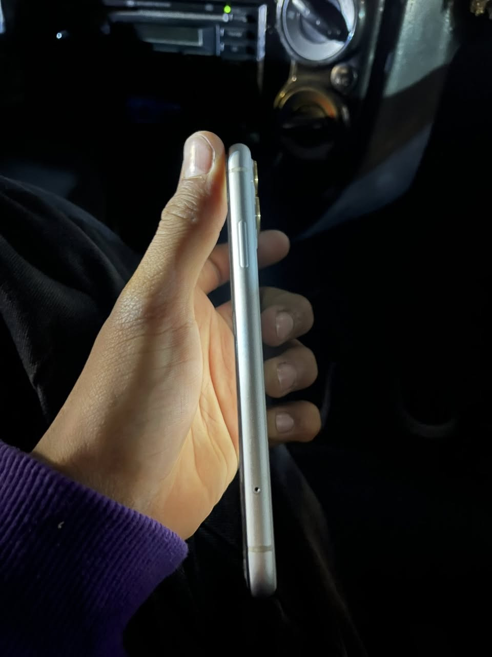 سلام عليكم 11بطاريه 82الجهاز نضافه 100/100مكفول كفاله عامه الجهاز بدون اي ضربه شخط مابي فيس تايم شغال الجهاز ما مبدل بي اي شي السعر 290الف مكاني بغداد حي نصر ***********
