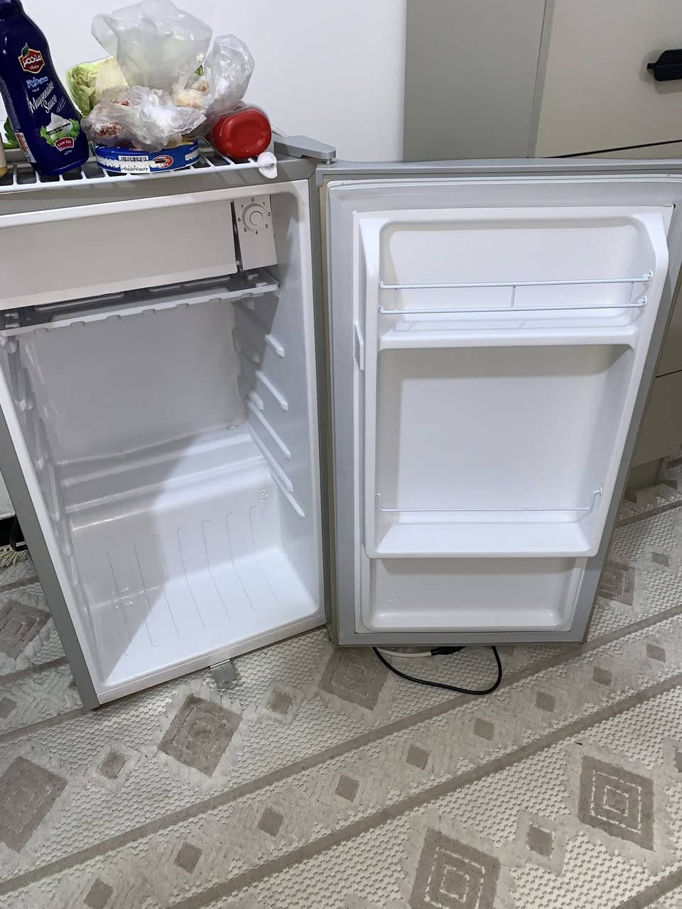 ثلاجة SHARK اليابانية 6 قدم
استعمال قليل السعر 100
العنوان بغداد مدينة الصدر
***********
