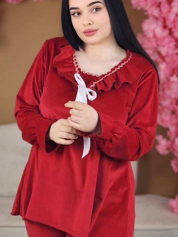 🎄 أناقة شتوية بيتية بذوق راقي 💗  بتصميم أنثوي يجنن 😍

تراك خامة قديفة ناعم فوول ليگرا يجنن باللبس والقماش درجة أولى عالفحص 💯😚

القياسات : فري سايز يلبس من وزن 60 كيلو الى 100 ✔️


**إذا كنت صاحب هذا الإعلان وتريد حذفه لأي سبب، رجاءا أرسل رسالة إلى الدعم الفني**