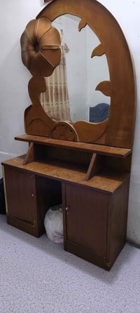 ميز تواليت • صاج أصلي • نجف الوفاء