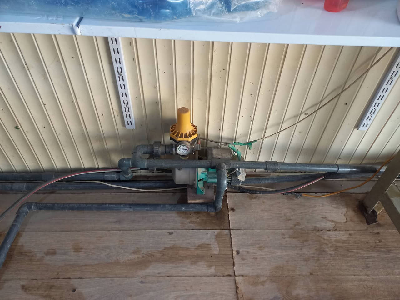 محطه ماء ارو للبيع الف لتر بلساعه مع تانكيات  2000لتر عدد 2 محطه استعمال 4 اشهر للبيع مع الموقع او بدون موقع 
*********** مكاني بغداد مقابل الثعالبه منطقه الصلاح شارع الجزيره
