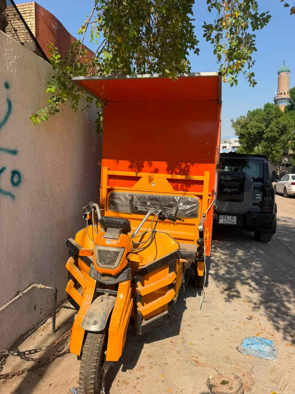 سلام عليكم ورحمة الله وبركاته
ستوتة شحن ٨ بطاريات مسويها مال مأكولات 
الستوتة الله شاهد من كملت ابد ما طلعنا بيها 
السعر التصال ***********
