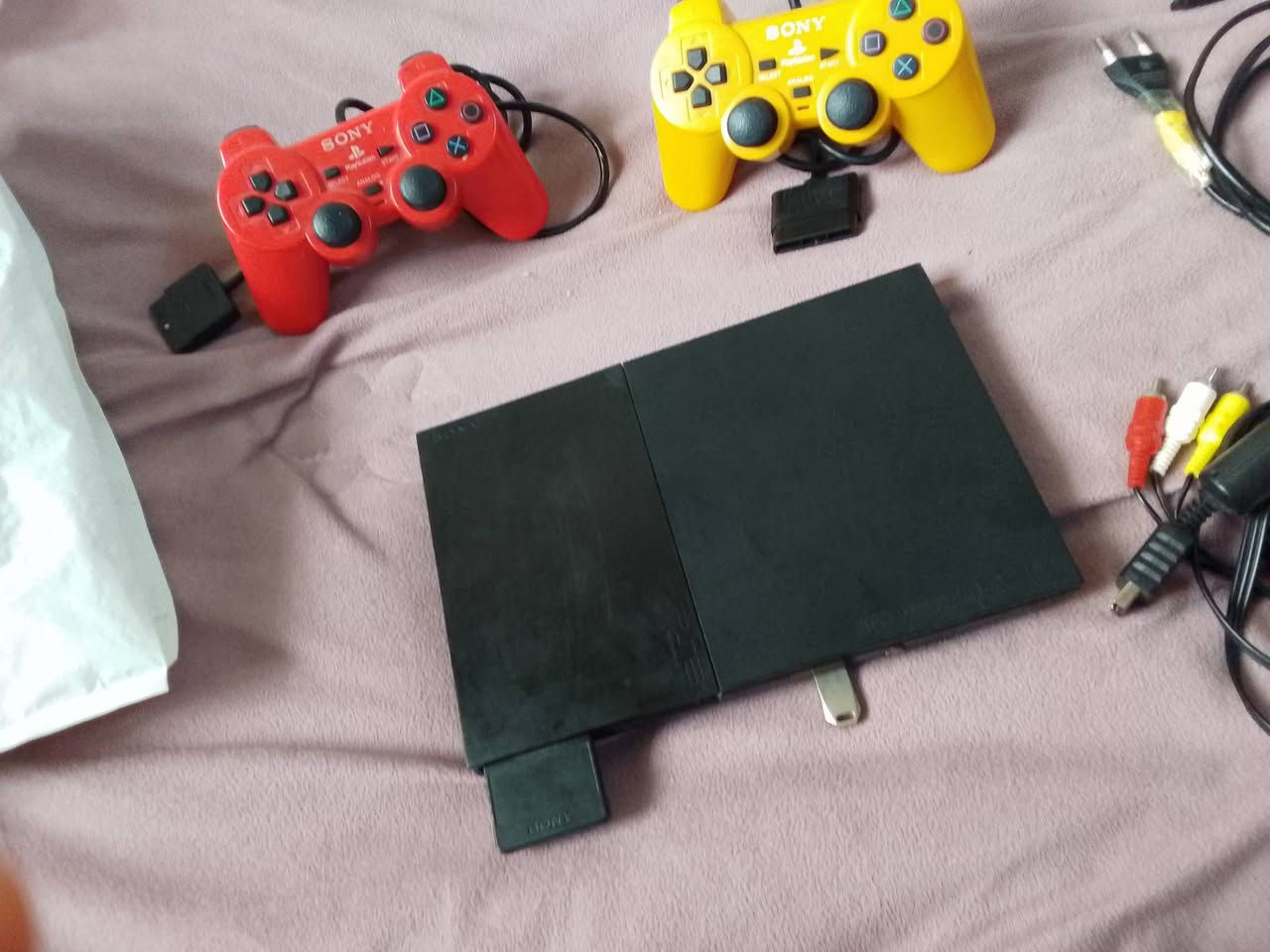 السلام وعليكم عندي سوني 2 جديده مستعمله شهر يدات جدد وإيرات جدد ما بيها اي عطل والله اخذتا ب 70 وللبيع هسه ب 60 وبيها مجال قليل ولا تكسر بالسعر كامله مكمله مكان موصل أو معارضه بسوني 3


**إذا كنت صاحب هذا الإعلان وتريد حذفه لأي سبب، رجاءا أرسل رسالة إلى الدعم الفني**