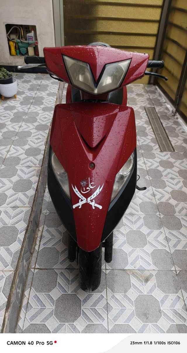 سلام عليكم دراجه للبيع ثعلب مكان بغداد 650 الف سعره وبيه مجال الاتصال ***********
