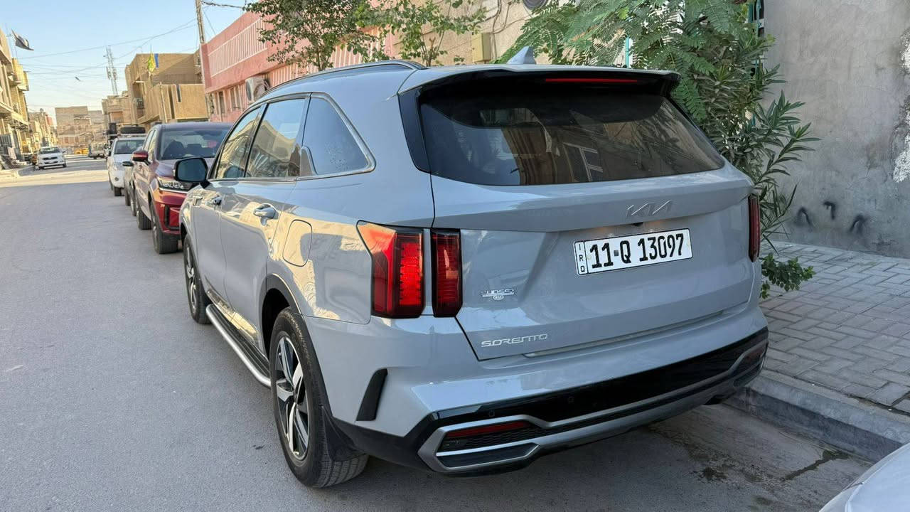 السلام عليكم سورنتو للبيع موديل 23 بدون حادث السياره غرق مواصفات EX
*********** مكاني بغداد السعر  255$ قفل كلش من الاخير  سيارة جديدة وبلعافية ع ياخذهة
 بونراما بصمه مكينه تيربو مبدل سستم كامل من الدعاميه الى الدعاميه 
 السياره ماشية 15 ميل
