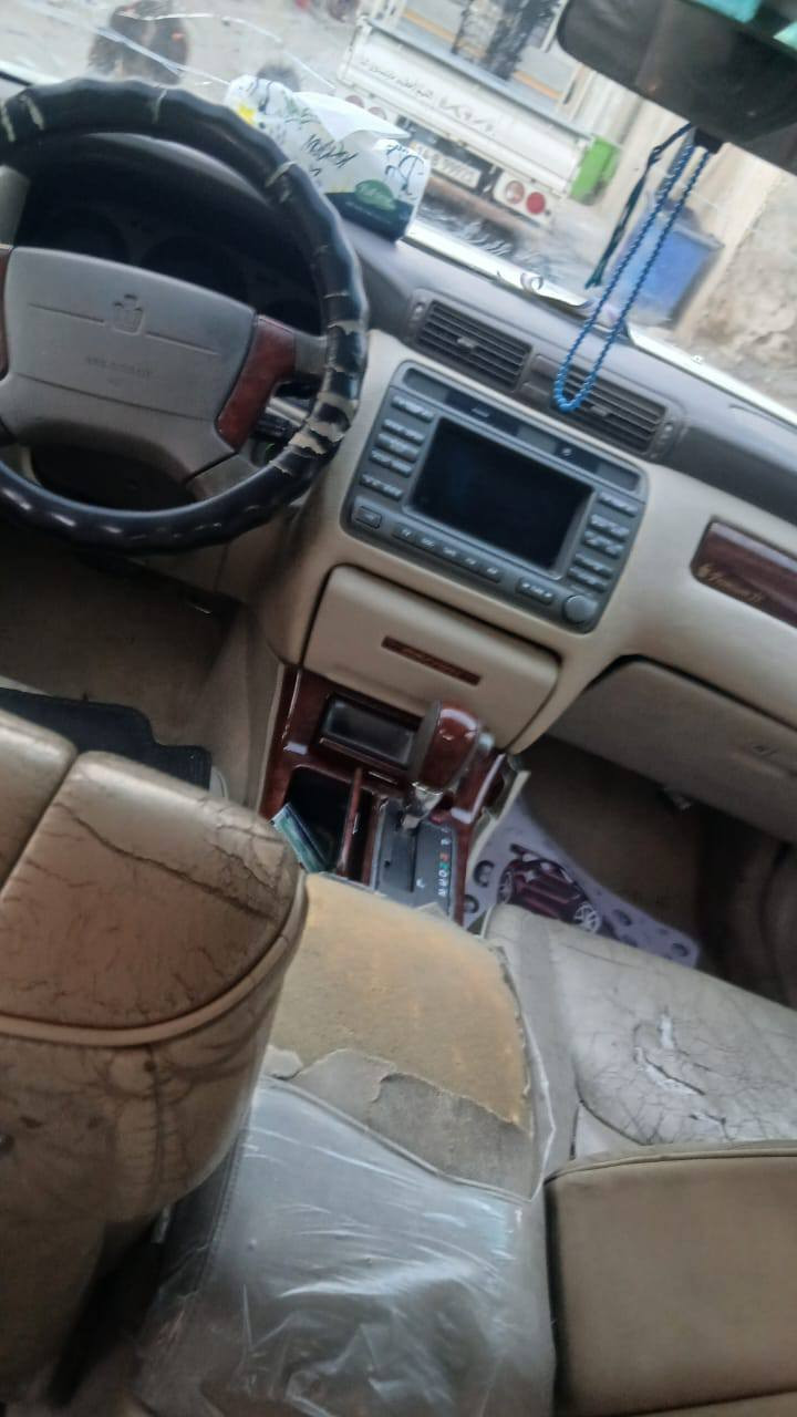 السلام وعليكم شباب ملكة ادوات مكصوصه جنطه شغل عدل كله اباجات السياره جديده وكامله 3 دكم فول موصفات ستيرن كهربائي تحكم ستيرن تبريد قطعتين برده خلفيه كهربائيه كشنات كهرباء خلفي امامي ابلاد كشنات جلد السياره جديده وماناقصهاشي  محرك ديفور  الجبير عنوان البصره وسعرها 34 وبيه شويه مجال للطيبين وهذا رقمي خابر وتدلل ***********
