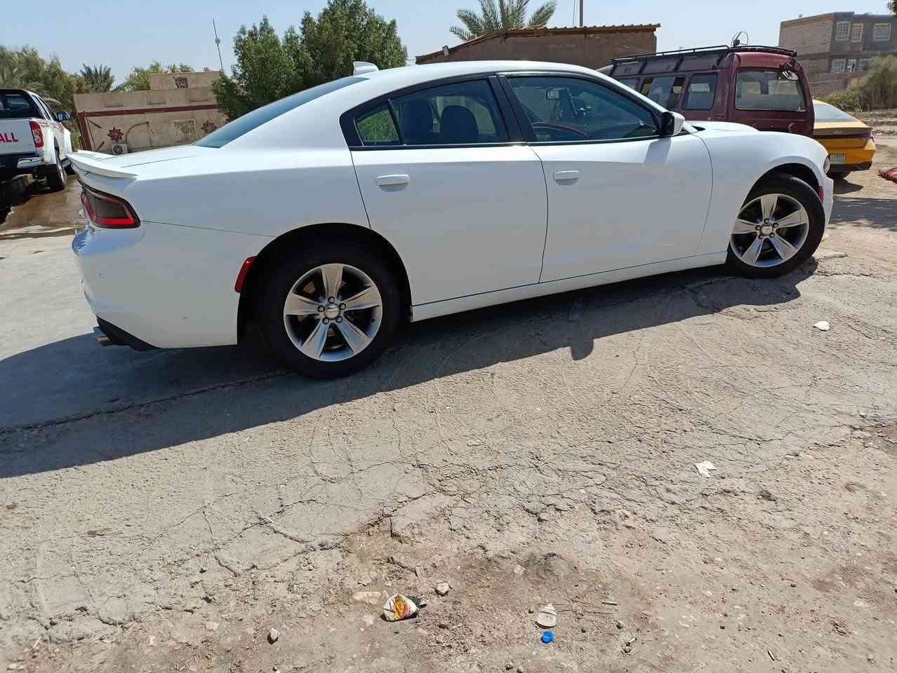 دوج جارجر  sxt محدث srt  للبيع مكان الديوانية سيارة مامتعوبة او نظيفة موديل 17 اصل رقم بغداد السنوية ال 28 شهر العاشر   صورة الحادث مرفوقة السعر 192  او بيهة مجال *********** راسل واتساب او اتصل او تدلل
