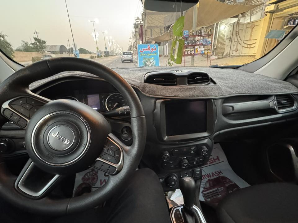 السلام عليكم
جيب رينيجد فئه spoort
مديل2022
ماشيه24 الف
حادث السياره موضح بالصوره غيره مكفوله من الشخط
مكان السياره كربلاء 
السعر ١٥٠$ 
***********
