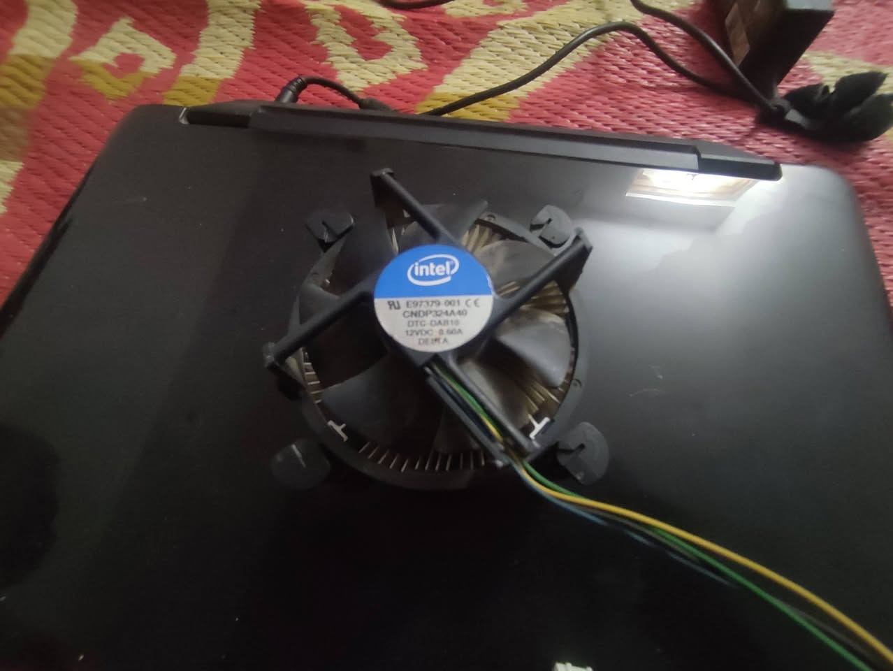 لابتوب المواصفات بصور 
بور سبلاي 400W
هارد HDD 160G 
مراوح 2 
مذر بورد ASROCK H61M-VS3 ما اعرف المعالج مالها شنو 
مذر بورد ZX-I945LM 
مذر برود FCGIGABYTE SP معالج Intel(R) Celeron(R) D CPU 3.06GHz 3.07 GHz
4 رام ddr3 4g
مراوس بكومبو مذربورد شعدك نزل


**إذا كنت صاحب هذا الإعلان وتريد حذفه لأي سبب، رجاءا أرسل رسالة إلى الدعم الفني**