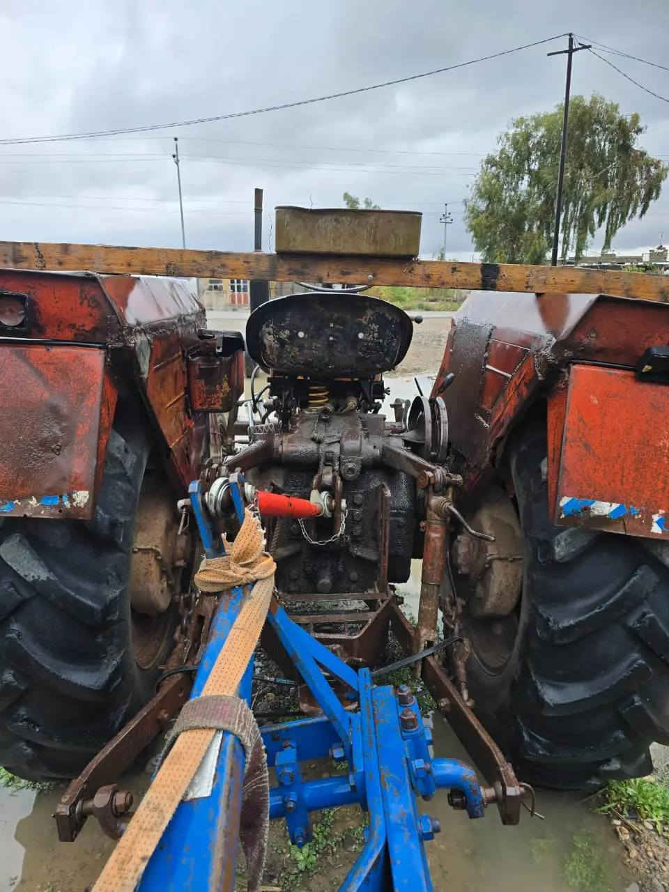 السلام عليكم
مكينه عنتر للبيع كير ومحرك وبم مكفولات 
كتاب شركه بيه رقم سليمانيه 
العنوان ديالى كنعان 
الاستفسار الاتصال ***********
