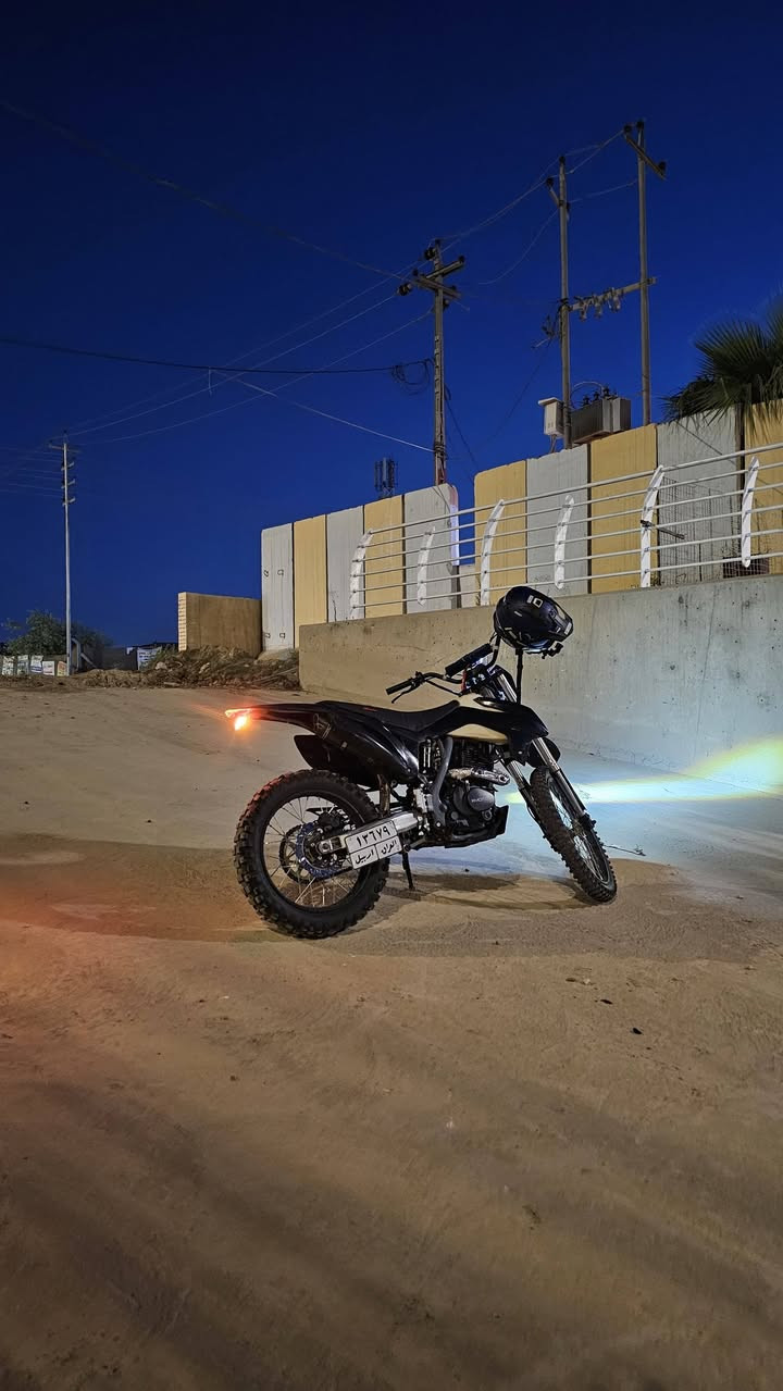 قفاز Xmotos 300cc للبيع رقم وسنويه مكاني بابل نضافه 80 % رقمي ***********
