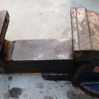 منكنة للبيع قياس 7 انج اصلية مال المؤسسة   السعر 180 الف وبيها مجال   ...