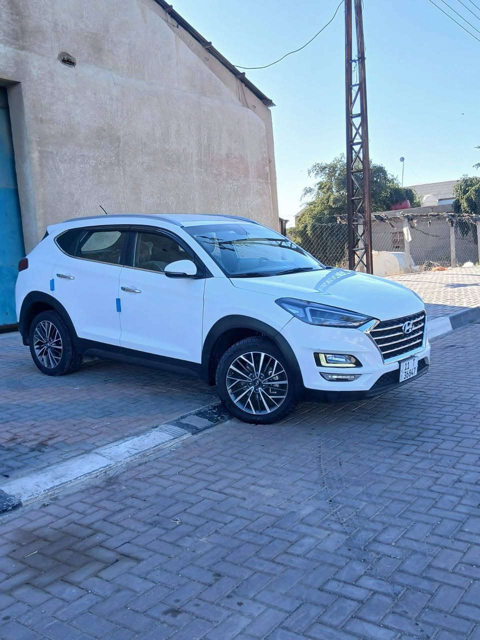 سلام عليكم سياره نوع توسان موديل 2020خليجي فول مواصفات عده البنرامه بصمه شاشه كامره حساسات تحكم ستيرن جهتين خمسه ويل كب خمس عدسات  شاير مري تحكم مري كشنات كهرباي جلد تدفاه تبريد تبريد قطعتين كفاله كير مكينه حداديه تخم تاير تبريد مكفوله من ضربه او تبدي عده قطعه وحده كلير اثر شخط بصيط العنوان كربلاء السعر178 بها مجال حق الجيه رقم***********الهاتف
