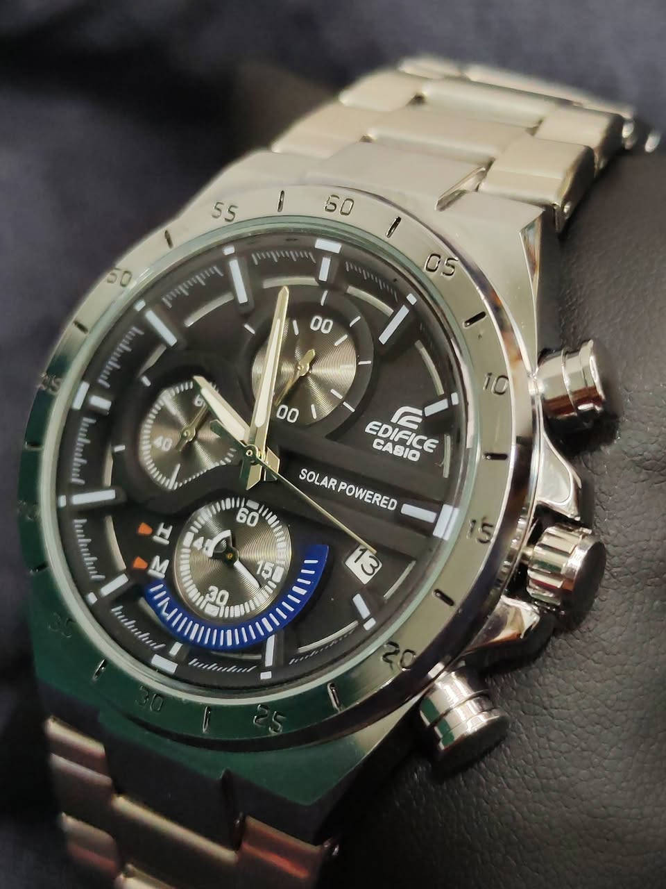 ساعة من  كاسيو CASIO EDIFICE نظيفة جداً شغالة بالكامل جميع السناتر و ستووب ووتش عندي توصيل
السعر ٤٥ الف


**إذا كنت صاحب هذا الإعلان وتريد حذفه لأي سبب، رجاءا أرسل رسالة إلى الدعم الفني**