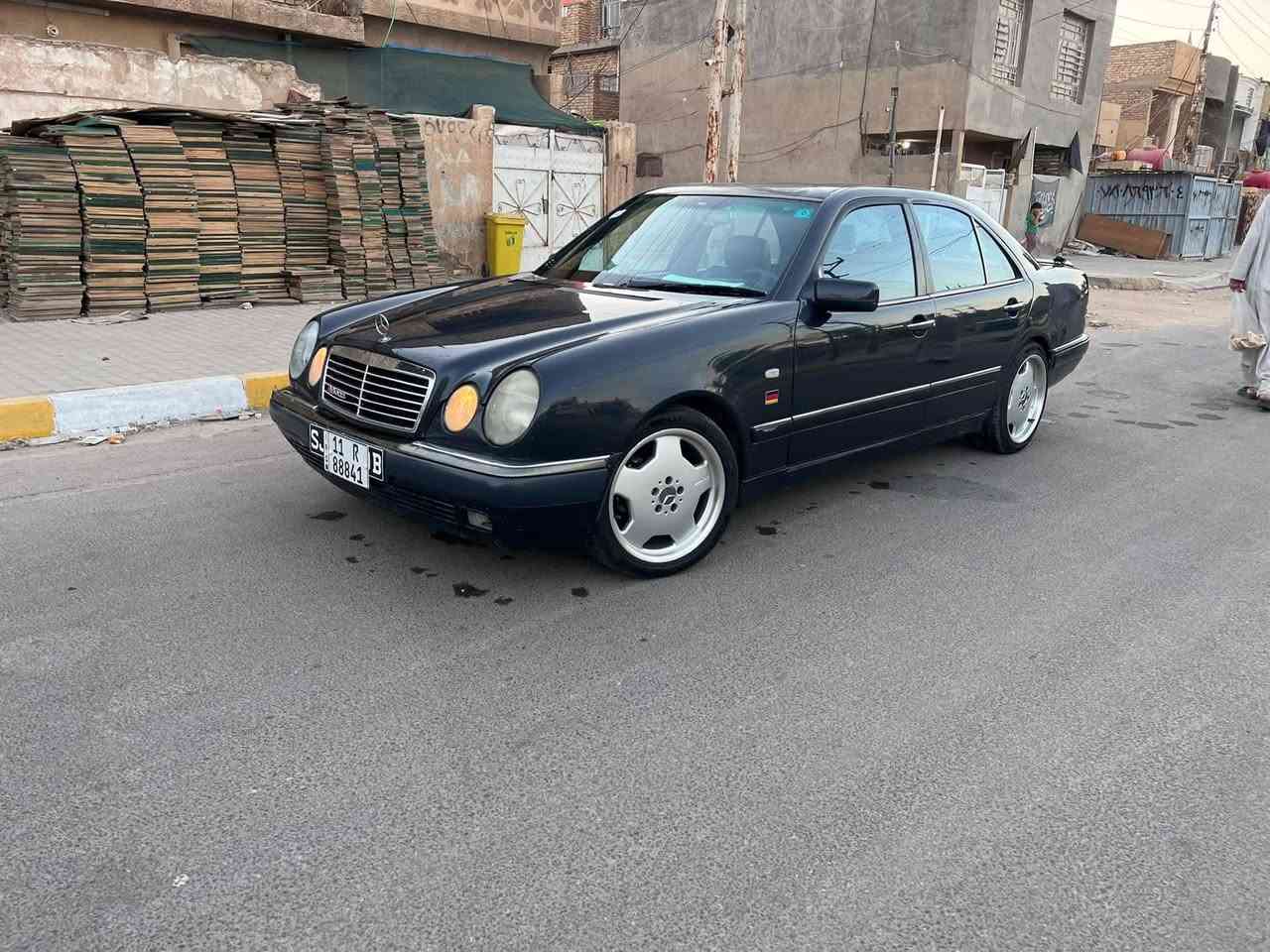 س ع موديل 97فول للاخير بيهه ضربة جاملغ هلفي وشويه جراد صبغ حزام كير مكينه مكفوله تبريد ثلج حداديه خير من الله رقم بغداد باسمي محرك خراطيم 6سلندر كير دي فور 5نمر السعر 80ورايد ابيع والله بدون مراوس مكاني بغداد مدينة الصدر وهذا رقمي بي واتساب ***********@@
