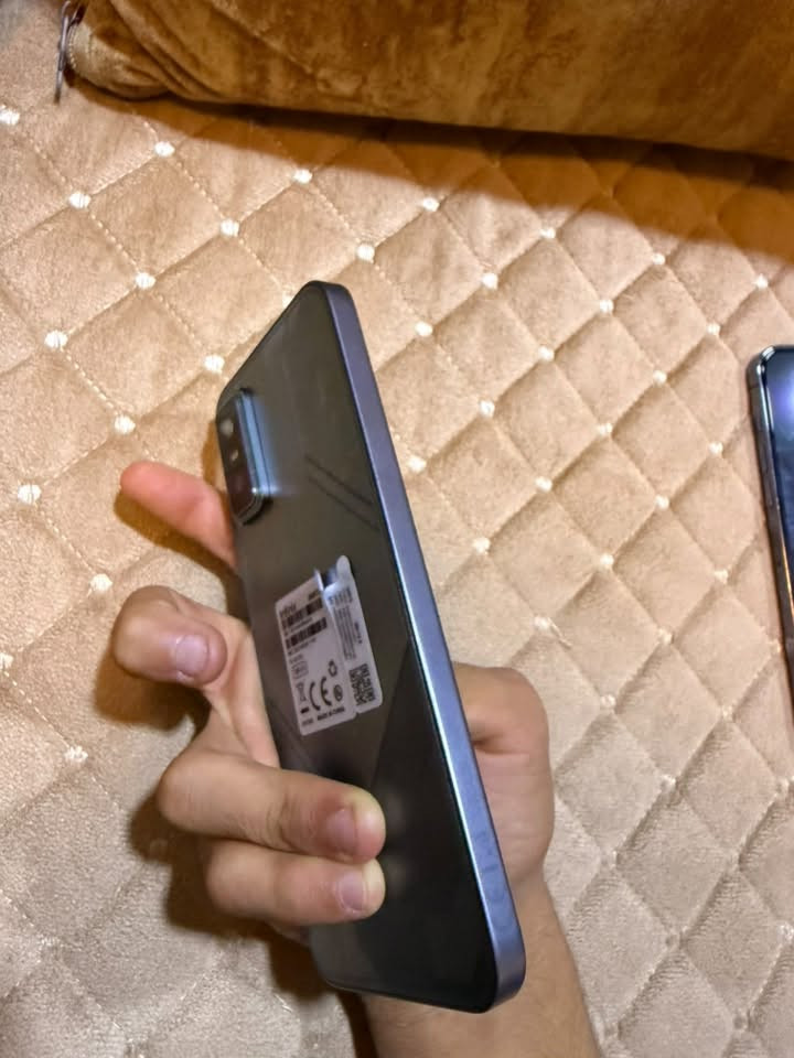 انفنكس GT30 pro جيتي 30 برو فايف جي ذاكره 256 رام 24 نضافه 100‎%‎ كارتون وشاحنه وكيبل كلهن موجودات سعر 390 بي مجال مكاني موصل رقمي ***********
