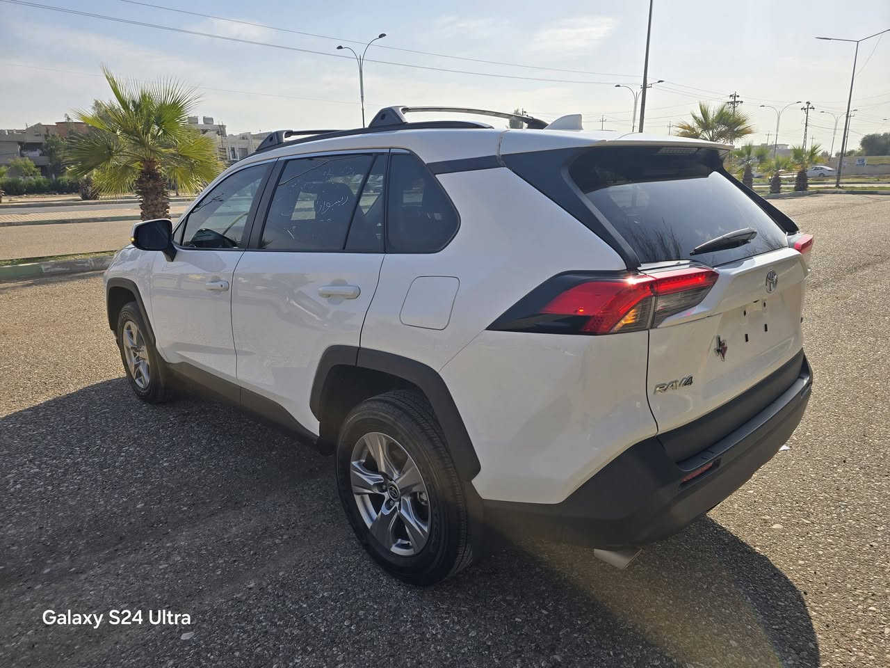 راف4 وارد امريكي موديل 2024 XLE 
ماشي ١٨ الف 
جاملغ مبدل بلادي و البونيد مالتها صبغ 
يترقم / اربيل 
مكانها كركوك  موجودة في معرض ديار بكر & سيد محمد 
سعر 230 بيها مجال 
***********  واتساب /  كوردي و عربي 
***********  واتساب
