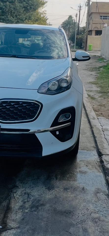 كيا سبورتج 2020 للبيع
السيارة ماشية 66الف كيلو 

بيهة طخة بالباب عكس السايق فقط الباقي مكفول 

السيارة استخدام شخصي 

سنوية بأسمي تنتهي 2031 

هزة جديدة المكان بغداد حي القاهرة 

للاستفسار ***********

السعر 195 ورقة وبيها مجال قليل
