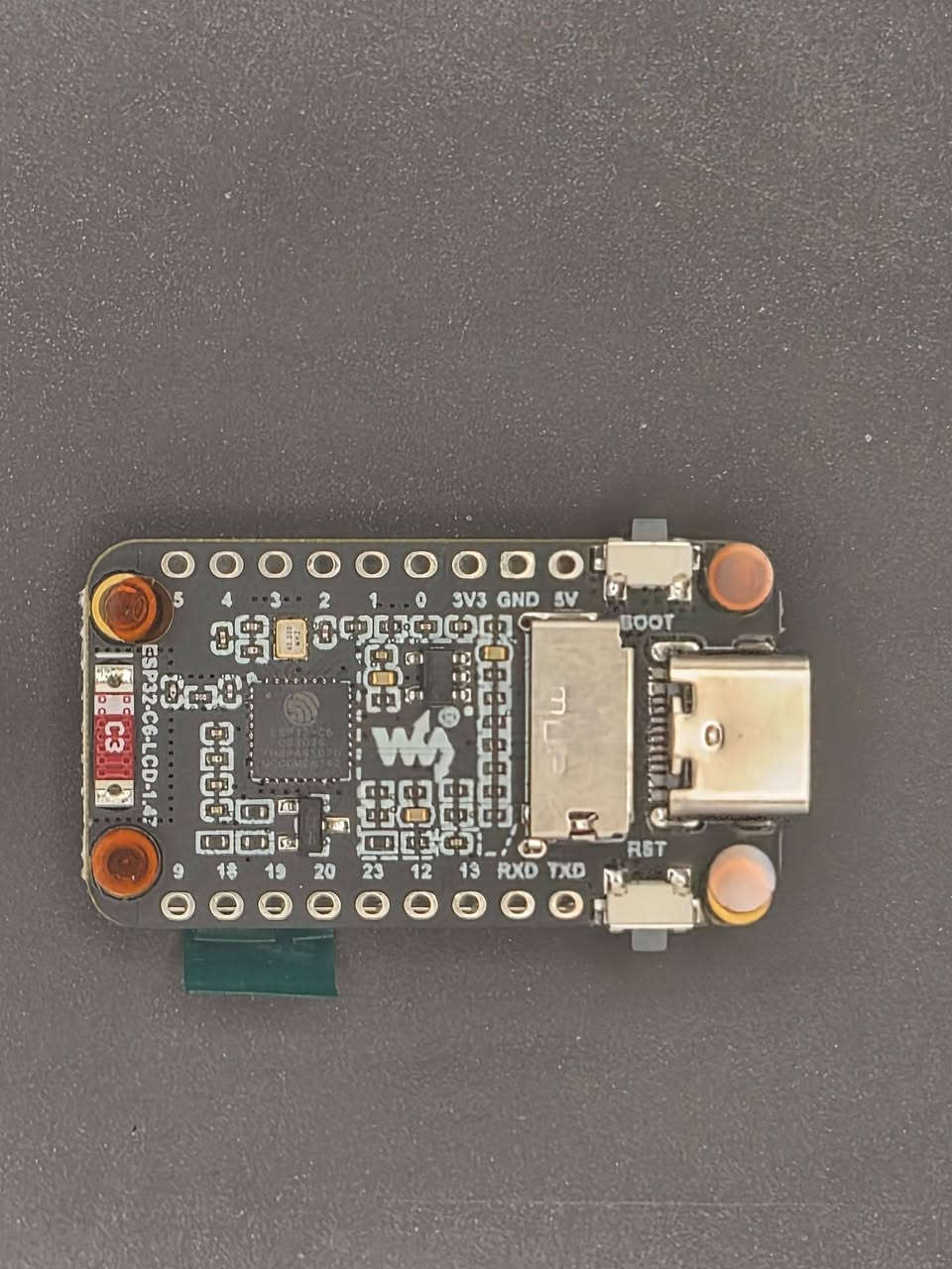 🔥 وصل الوحش... Waveshare ESP32-C6 LCD 1.47" 🔥

إذا كنت تبحث عن أحدث تقنيات ESP32 لتطوير مشاريع احترافية، فهذه اللوحة ستكون خيارك الأول!

⚡ أهم المواصفات

✅ معالج ESP32-C6 من Espressif
✅ شاشة LCD ملونة 1.47 إنج مدمجة
✅ اتصال Wi-Fi 6 عالي السرعة
✅ دعم Bluetooth 5 BLE
✅ ذاكرة 4MB Flash
✅ منفذ USB Type-C للبرمجة والطاقة
✅ استهلاك منخفض للطاقة وأداء ممتاز للمشاريع الحديثة
✅ جودة تصنيع أصلية من Waveshare

---

🚀 أفضل المشاريع التي يمكن تنفيذها

🔹 أنظمة المنزل الذكي (IoT)
🔹 شاشات معلومات وواجهات HMI
🔹 مراقبة الحساسات وعرض البيانات مباشرة على الشاشة
🔹 أجهزة التحكم اللاسلكية
🔹 مشاريع الروبوتات والأنظمة الذكية
🔹 Dashboards احترافية لعرض البيانات

---

🛡️ لماذا تعتبر قوية لمشاريع الأمن السيبراني؟

لوحة ESP32-C6 توفر اتصال Wi-Fi 6 مع شاشة مدمجة، مما يجعلها منصة ممتازة لبناء أدوات تعليمية واختبارية داخل البيئات المصرح بها، مثل:

✅ Wi-Fi Scanner احترافي
✅ Network Intruder Watch لمراقبة الأجهزة المتصلة بالشبكة
✅ Network Dashboard لعرض حالة الشبكة لحظياً
✅ Wi-Fi Analyzer لتحليل القنوات وقوة الإشارة
✅ أدوات مراقبة الشبكات اللاسلكية التعليمية
✅ مختبر محمول لتعلم أمن الشبكات وتطوير أدواتك الخاصة

---

💻 طرق البرمجة

✔ Arduino IDE
✔ PlatformIO (Visual Studio Code)
✔ ESP-IDF الرسمي من Espressif
✔ MicroPython
✔ دعم مكتبة LVGL لتصميم واجهات رسومية احترافية

---

🎯 لمن موجهة؟

👨‍💻 مهندسو البرمجة والأنظمة المضمنة (Embedded Systems)
🛡️ مهندسو الأمن السيبراني (Cyber Security)
🤖 مطورو الروبوتات وإنترنت الأشياء (IoT)
🎓 الطلبة والهواة الراغبون بتطوير مشاريع احترافية

---

📦 الكمية المتوفرة: قطعتان فقط ⚠️

📩 للاستفسار عن الأسعار والحجز يرجى التواصل على الخاص.

#ESP32C6 #Waveshare #WiFi6 #Arduino #ESP32 #Embedded #IoT #LVGL #Programming #CyberSecurity #Electronics


**إذا كنت صاحب هذا الإعلان وتريد حذفه لأي سبب، رجاءا أرسل رسالة إلى الدعم الفني**
