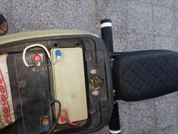 سلام عليكم دراجه شحن r9للبيع
دراجه نضيف 

كلها بلدي.

بطاريات 32 توه مبدلهن 

دراجه ما تصرف شحن 

سرعه 99 اسرع من 109 

دراجه نهضه صرعة قويه 

سعر 475 وبيها مجال قليل وانا خادم 

رقم الهاتف واتساب رصيد موجود  مكان البصره كرمت علي 

***********
