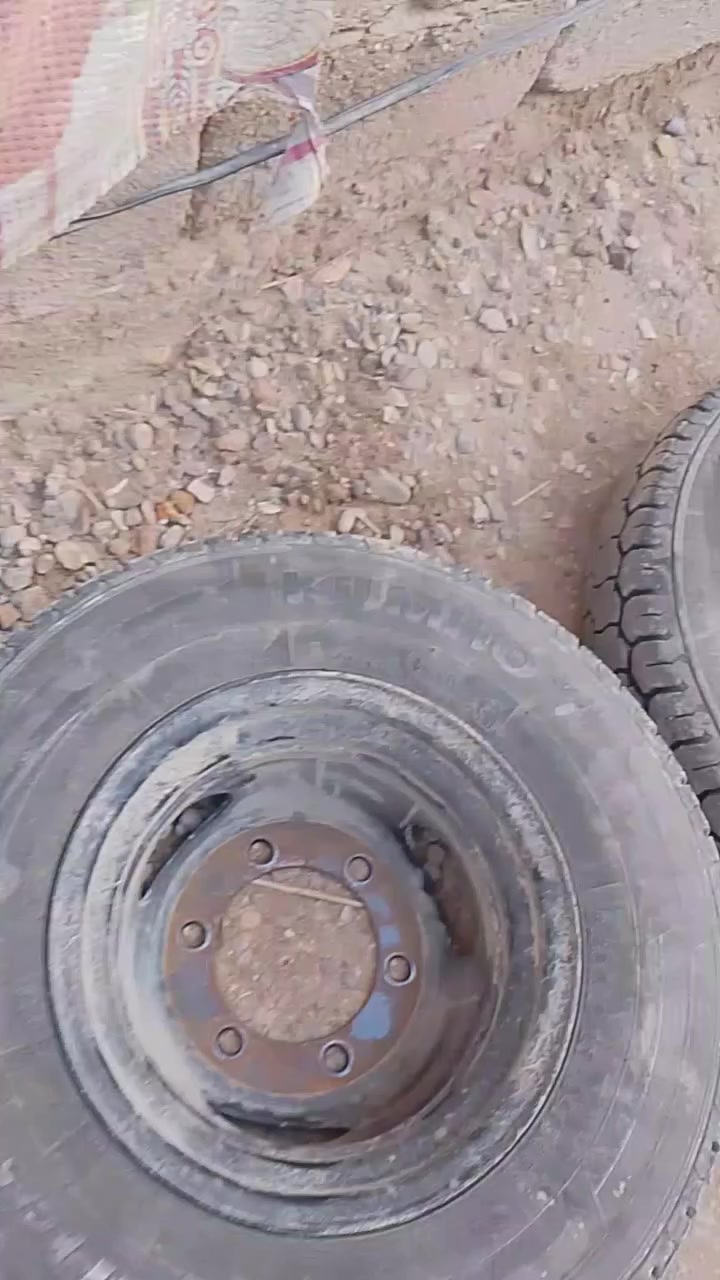 للبيع سبيرات كيه فحل 13 سبيرات كلش نضيفات بس ما مغسولات 5كلهن للبيع ريدهن ب170 شراي يجي خاص


**إذا كنت صاحب هذا الإعلان وتريد حذفه لأي سبب، رجاءا أرسل رسالة إلى الدعم الفني**