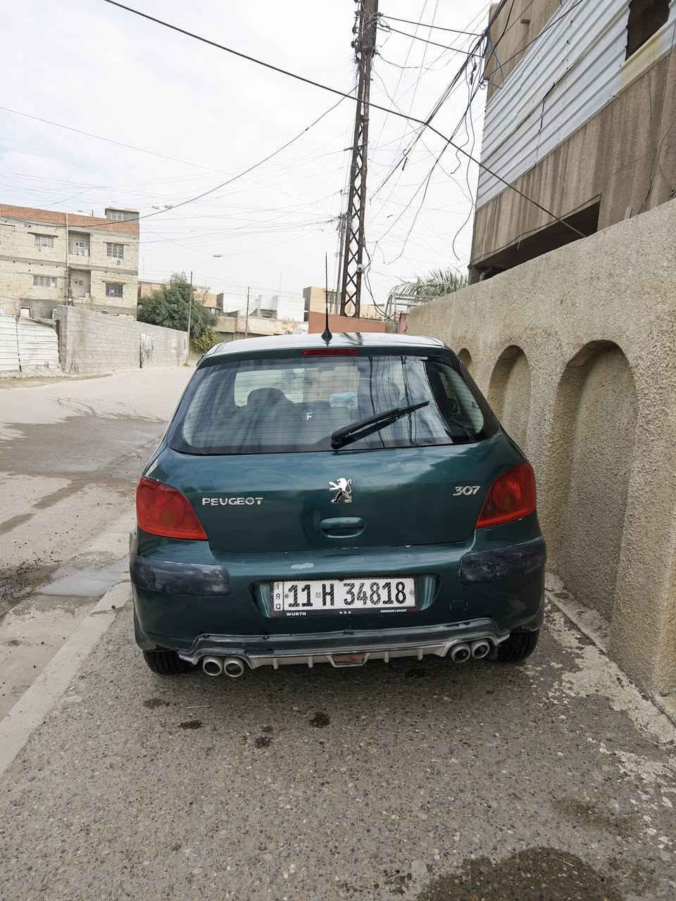 السلام عليكم بيجو 307 للبيع
موديل 2005 رقم بغداد الانكليزي الجديد بأسمي
تحويل ثاني يوم
السيارة نضيفة كلش ومصروف عليها
كهربائيات كلها بلادية 
كير ومحرك وتبريد كلة مكفول
دوشمة كشنات ودوشمة ارضيات 
وارضيات مال بيجو
شاشة لمس كبيرة  
تبريد ثلج 
تدفئة 
كبات مال ويل جديدة 
دفيوزر خلفي 
تايرات جديدة
ريمونتات ثنين اصليات جام امامي كهرباء 
الجام يتقفل بالريمونت
قاعدة وفيت بم جديدة
السيارة ما بيها قطعة تجاري كلة اصلي 
الله شاهد تاخذها ما تصرف عليها دينار السعر 9 ملايين دينار عراقي وبيها مجال بسيط
وبالعافية على الياخذها 
مكاني بغداد البياع *********** موجود واتساب واتصال
