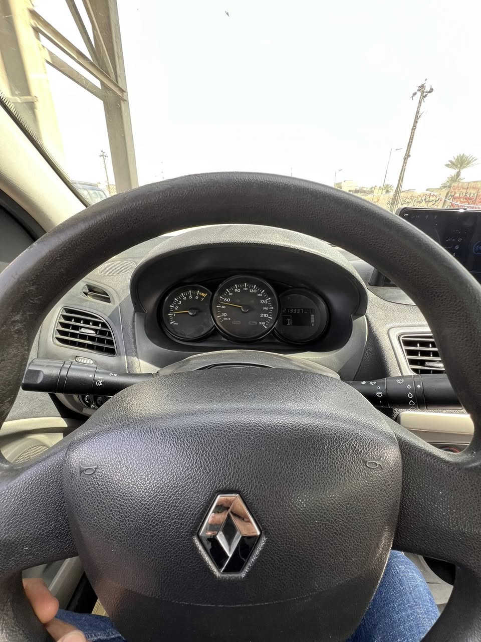 سلام عليكم رينو موديل 12 سياره على وضع شركه 
معروضه 75 وبيها مجال مراوس ترهم حسب قناعه 
***********
