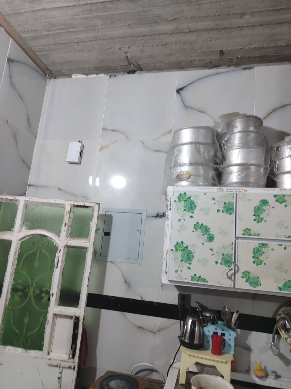 بيت زراعي 100 جهة يا علي  عمود 139
دار البيع  سعر 32 وبيه مجال الشراي
***********
