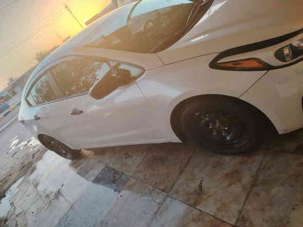 فورتي 2018 أمريكي محرك الفين دوش رقم بغداد كير 6نمر لون ابيض قطعه تبديل جاملغ امامي باب كلير بيه بارد باب خلفي سعر 130 بيه مجال تصل ع رقم *********** رجاء مو شراي لا يعلق
