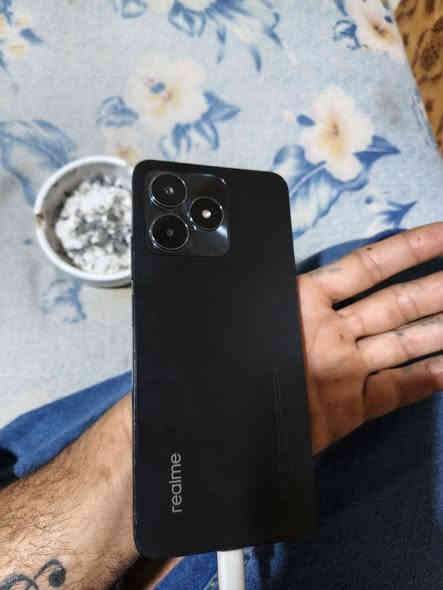 ريدمي 53سي
ذاكره 256
كلشي شغال  مبدل بس شاشه 
بصره
***********
