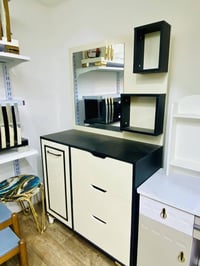 ميز تواليت • نقد واقساط • واسط قضاء الحي