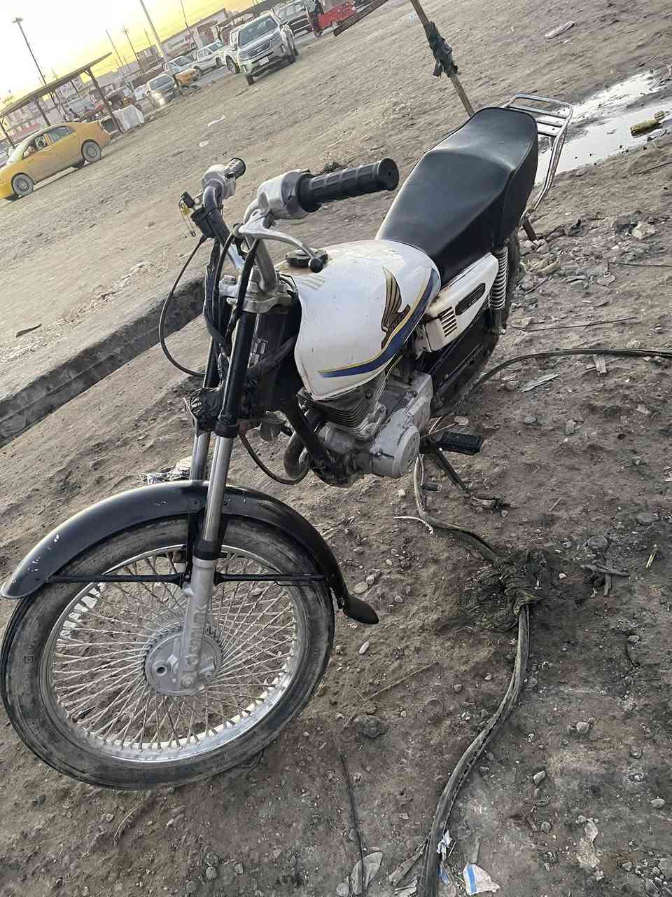 سلام عليكم للبيع دراجه تايكر موديل 2020 اوراق كامله مكينه خير من الله تجفيت جديد كهربائيات كلها جاهزه شوفت عينك خير من الله شلعه ومعدل السعر 300 وبيها مجال قليل مكاني بغداد النهروان / ***********
