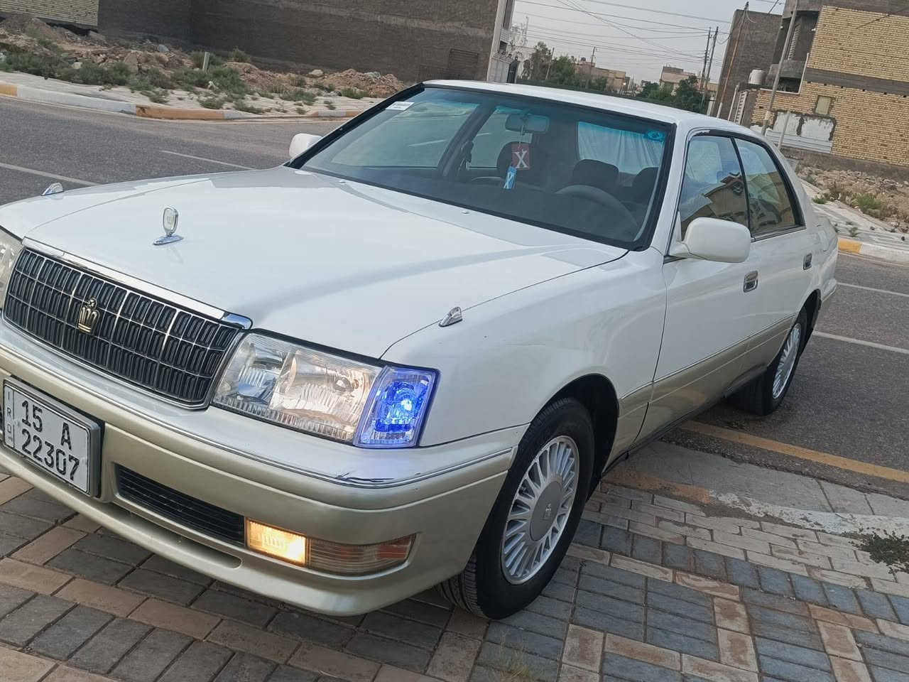 سلام عليكم ورحمة الله وبركاته راس الثور للبيع موديل 96 رقم انبار انكليزي بأسمي مكفوله من الگصه ونقل الجثه والضربه ولعيب شرعي ولخياس وتبريد حداديه تخم تاير كير ومكينه فيفيتي عنوان كربلاء لسعر ٨٩ وبيه مجال لشراي رقم الهاتف ***********
