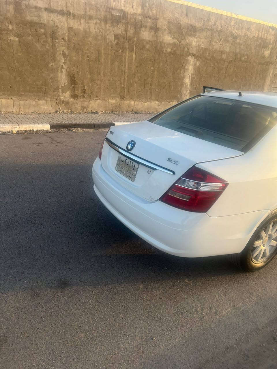 السلام عليكم جيلي موبل موديل 2013السياره جاهزه كلشي ماتصرف عليهه السياره ابلاديه مكينه كير حداده كفاله 
السياره كفاله عامه من الضربه السعر 44وبيه مجال قليل للتصال فقط اتصال مابي واتساب ***********
