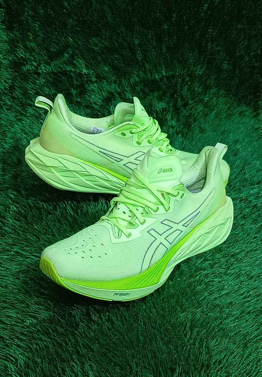 a.asIcs.ازكس👟
قياس 48.
طول القدم .30,5
منشأ اندونيسيا 
باله اورجنال يوجد توصيل جميع المحافظات 🚛 
للتواصل ومعرفة السعر راسل او اتصل 
***********
