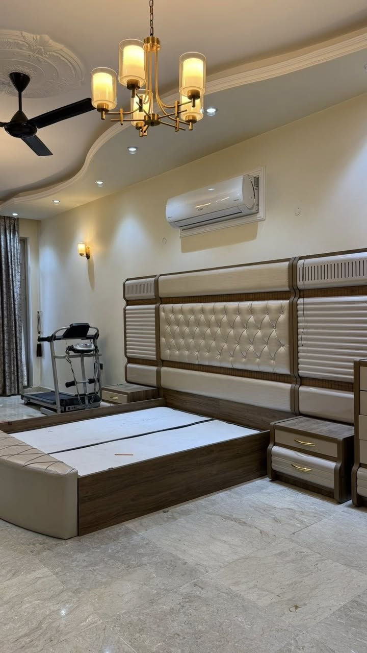 السلام عليكم....
غرفة مستعملة استعمال شهرين فقط، نظيفة جداً، الك حق تشوفها قبل لا تشتريها، سعرها جداً مناسب مقارنة بالمتانة،،، الفتح و الشد مو من ضمن السعر... للشراية اكو مجال بسيط، للأستفسار عن السعر و التفاصيل التواصل على الرقم 
المكان بغداد، زيونة
لطفاً من حضراتكم الشراي فقط يتواصل
*********** 
اتصلوا بالواتساب متوفر
