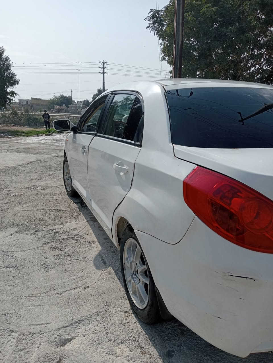 السلام عليكم
شري كوين سياره بسمي 
معروضه اللبيع او مروس بصفره سعرها 24وبيه مجال 
عنواني الكوت حي جهاذ ***********
