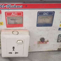 عاكسه كهرباء 4 امبير شغاله ونظيفه للبيع 60 الف 07721126429