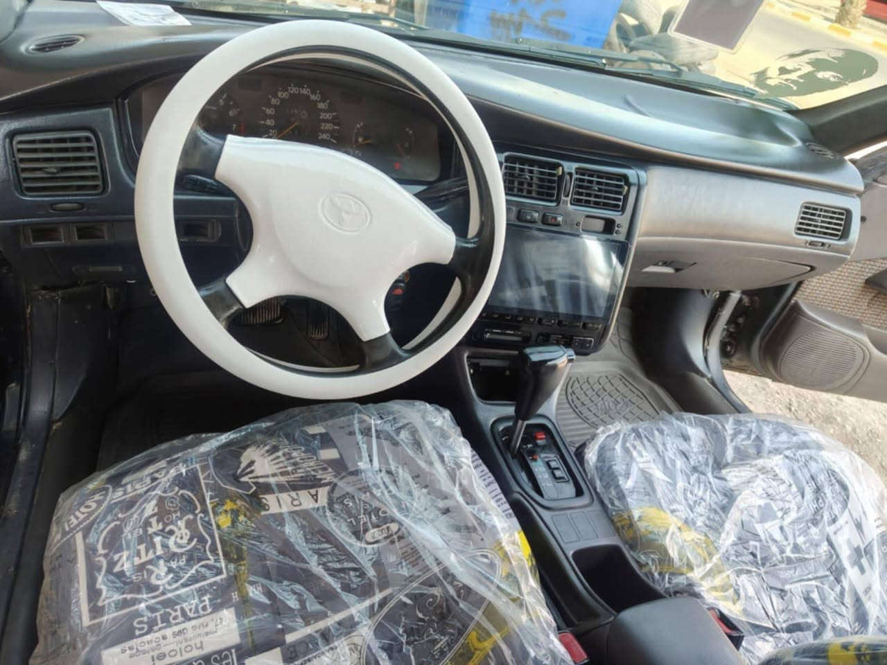 السلام عليكم للبيع كرونه منفصل بسمي 49 وبيه مجال لمكان لنجف   ***********
