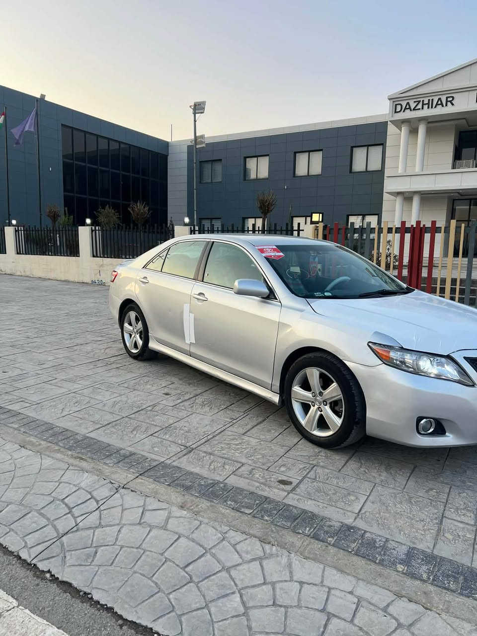 كاميرى بۆ فرؤشتن
٢٠١٠ se
بيلاد سپؤرت
گيرو مه كينه بەشەرت نەکراوەتەوە دەنگئ دجيتاڵيش بەشەرت
دوو پارجەی بۆياغە  
١٣٧ هەزار رۆيشتوە 
سەنەوئ ساڵيکی ماوە بەسەرجئ
نرخی ١٠٢ مامەڵە 
*********** شومان, أربيل
