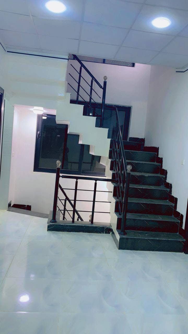 عروض مكتب الاخؤين للعقار حي الملاين الأولى دار للبيع مساحه ١٢٣ متر طابقين وبيتونه 
خدمات كامله تقطيع صابونجي 
عدد غرف النوم 4 واسعات 
البيت 🏠 ركن اتجاه القبلة 

الاستفسار 
*********** ابورعد

*********** ابو عمر 

*********** رعد بيغمبرلي
