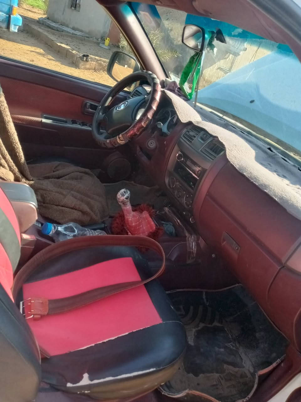 *********** سياره موديل ٢٠١٢ كريتويل
لعنوان سبعه نيسان لسعر ٧٠ وبيهة
مجال قليل
