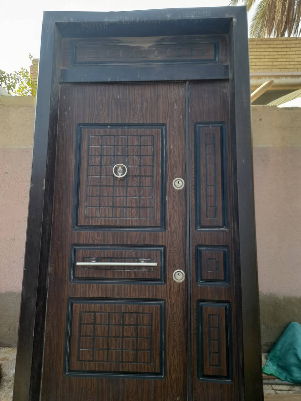 للبيع باب تركي جديد ما مشدود قياسه 136 ×265شركه ازمير استفسار اتصال *********** مكان طوريج
