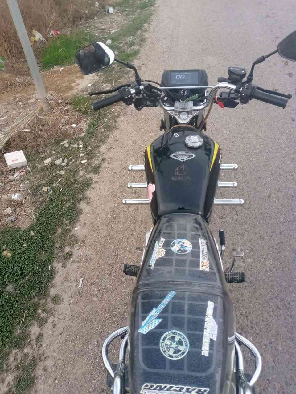 ياالله
السلام عليكم ورحمه الله وبركاته 

ايراني سولنك ابو الختم الاصلي للبيع نضافه كدامك 

لون مميز اسود ⚫

سويج واحد + سويج تانكي اثنين 

محرك 150

موديل 2024

صالنصه كاتم 

متواجد خاص 
او اتصل على لارقام 

***********
***********

مكاني الصكلاويه
