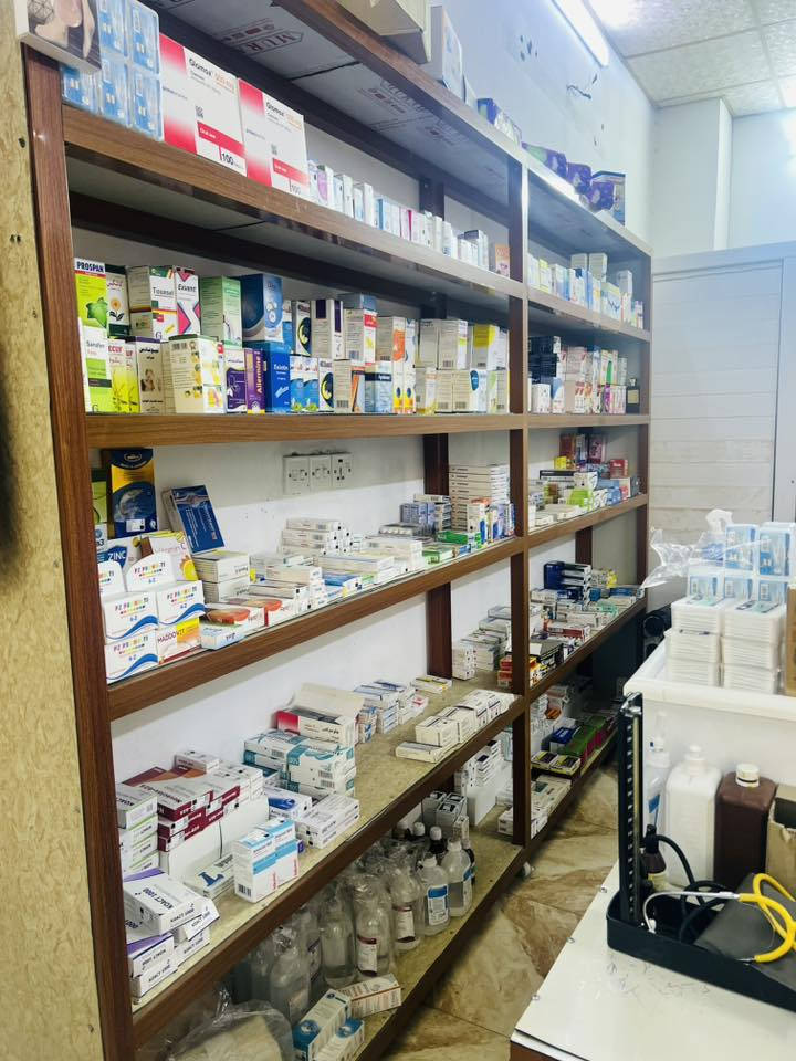 ئەم ڕەفانە بۆ فرۆشتن قیاسی 2بە3 تازە و کەم بەکارهاتوە سێ پارچەیە
***********
