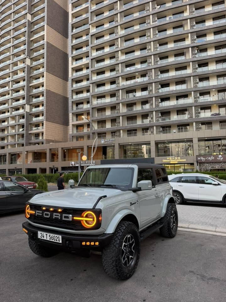 Bronco v6
برونكو اوتر بانكس
موديل 2022
ماشية 28 ميل
محرك 6 سلندر
فول فوول
شاشه كبيرة
خمس كاميرات
شغال
٣٦٠ رادار
مرفعة ترفيعه اصلية و نظامية
بيها نص بونيت و جاملغ صبغ بدون دواخل و شاصي.
جديده جداً 

سعر 275
***********

