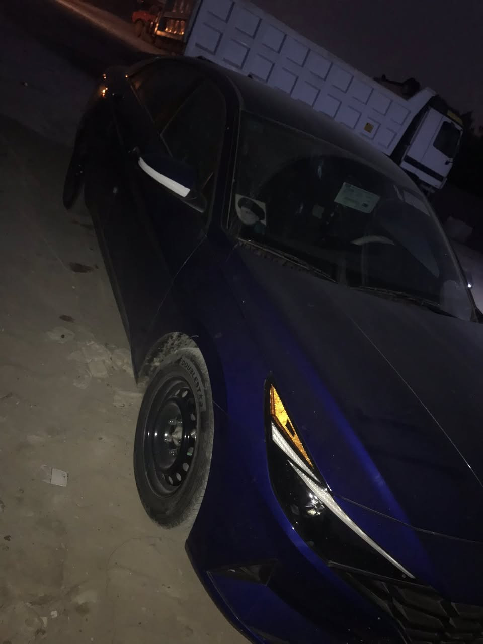 هونداي النترا 2023 هايبرد
مرقم بغداد ترقيم جديد 

حادث

 (قبق جنطه  وسونار موجود). 

مواصفات السياره:

دخول ذكي 

اناره ترحيبيه في قبضات الابواب 

صندوق ذكي 

رادارات 360

رادار امامي +خلفي

نظام محافظه على المسار 

قيادة ذاتية

بك لايت لد 

 تدفئه المقاعد 

تبريد شاشه مناخين منفصلين

شاشه عدادات دجتل 

اوتو هولد 

هاند بريك بصمه 

وضعيات قياده(نورمل سبورت سمارت)

مكان السياره بغداد الامين الثانيه)

السعر ١٦٥وبيه مجال

للاتصال  ***********
