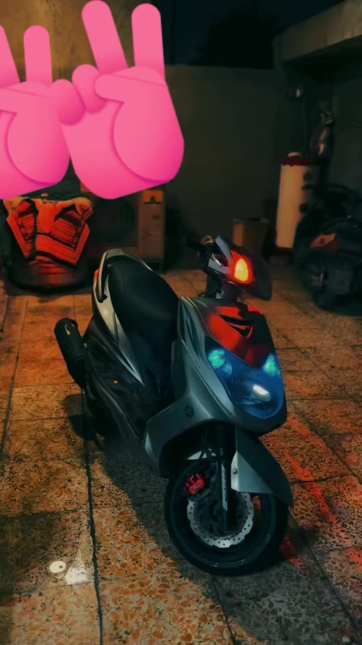 السلام عليكم فحل كوري  خطين   دراجة خير من الله مكينة مكفولة شلعة معدل حلوة كهربائيات كلها شغالة ماعدة عداد سرعة كفرات بلادية ختم واحد الله شاهد دراجة ماتعبك  مكاني بغداد شعب حي الجزائر *********** سعر 775 وبيهة مجال
